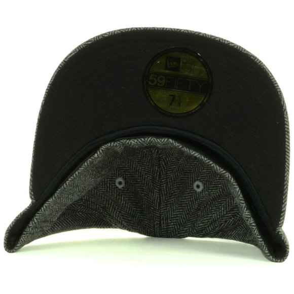 New Era UNC Tar Heels Herringbone Fitted Hat 7 1/4